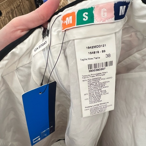 MSGM mini skirt 🌺 - Picture 4 of 4